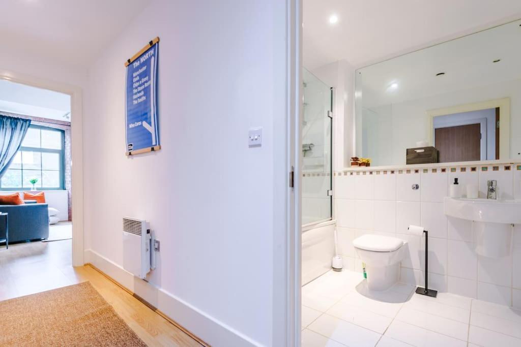 Apartamento Stylish Apartment, Sleeps 4, Smart Tv, Next To Deansgate Manchester