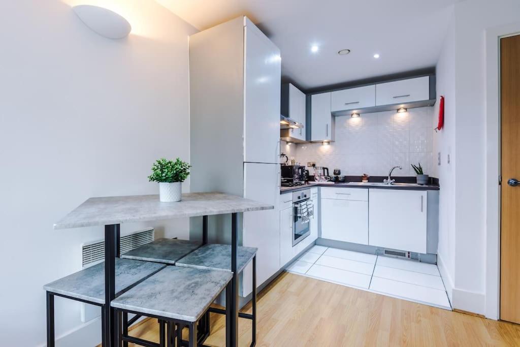 Apartamento Stylish Apartment, Sleeps 4, Smart Tv, Next To Deansgate